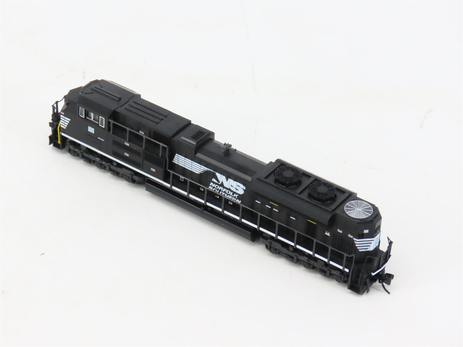 N Scale Kato 176-8515 NS Norfolk Southern SD70ACe Diesel Locomotive #1111 wDCC