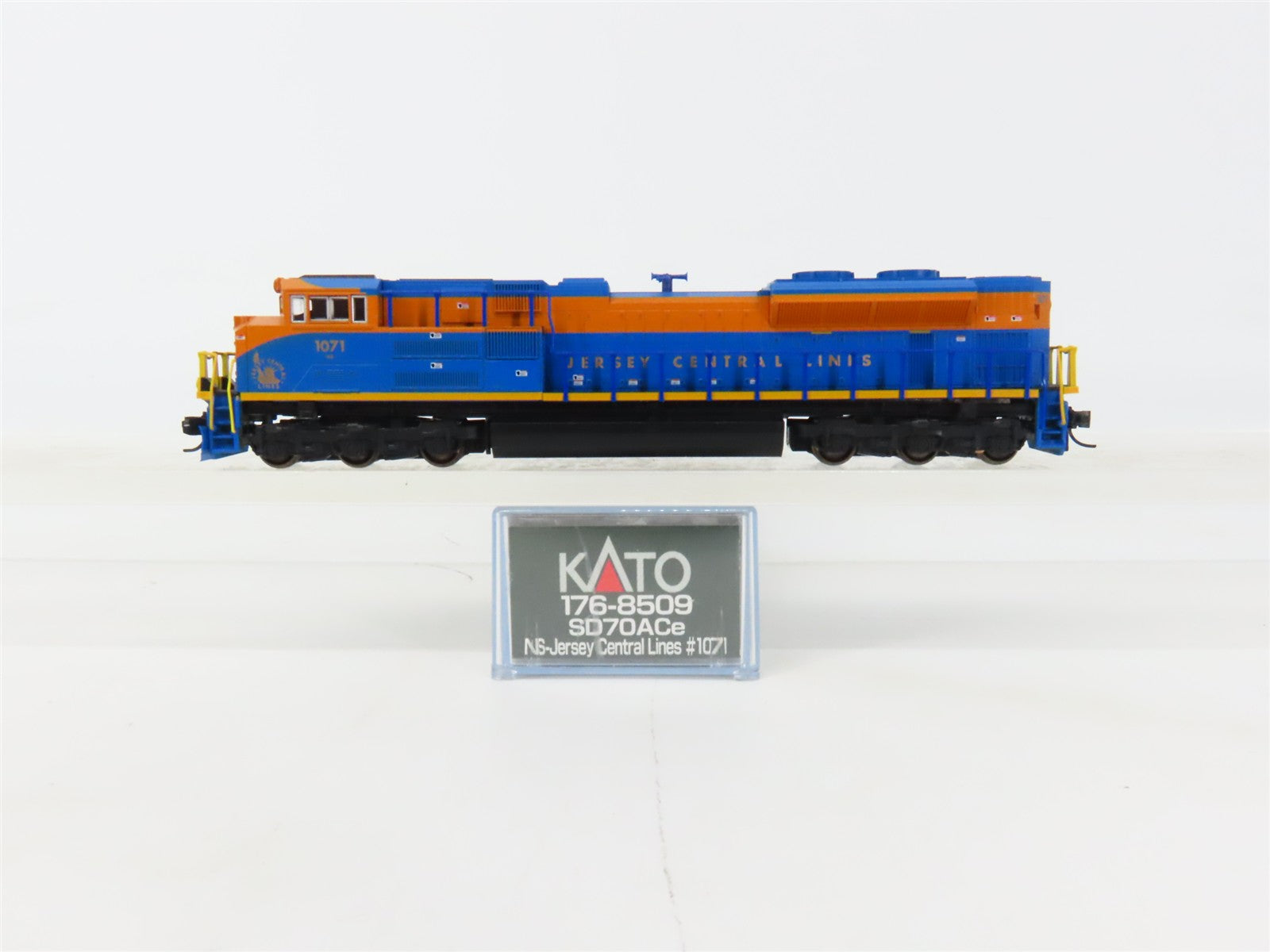 N Scale Kato 176-8509 NS Jersey Central Heritage SD70ACe Diesel Loco #1071 wDCC