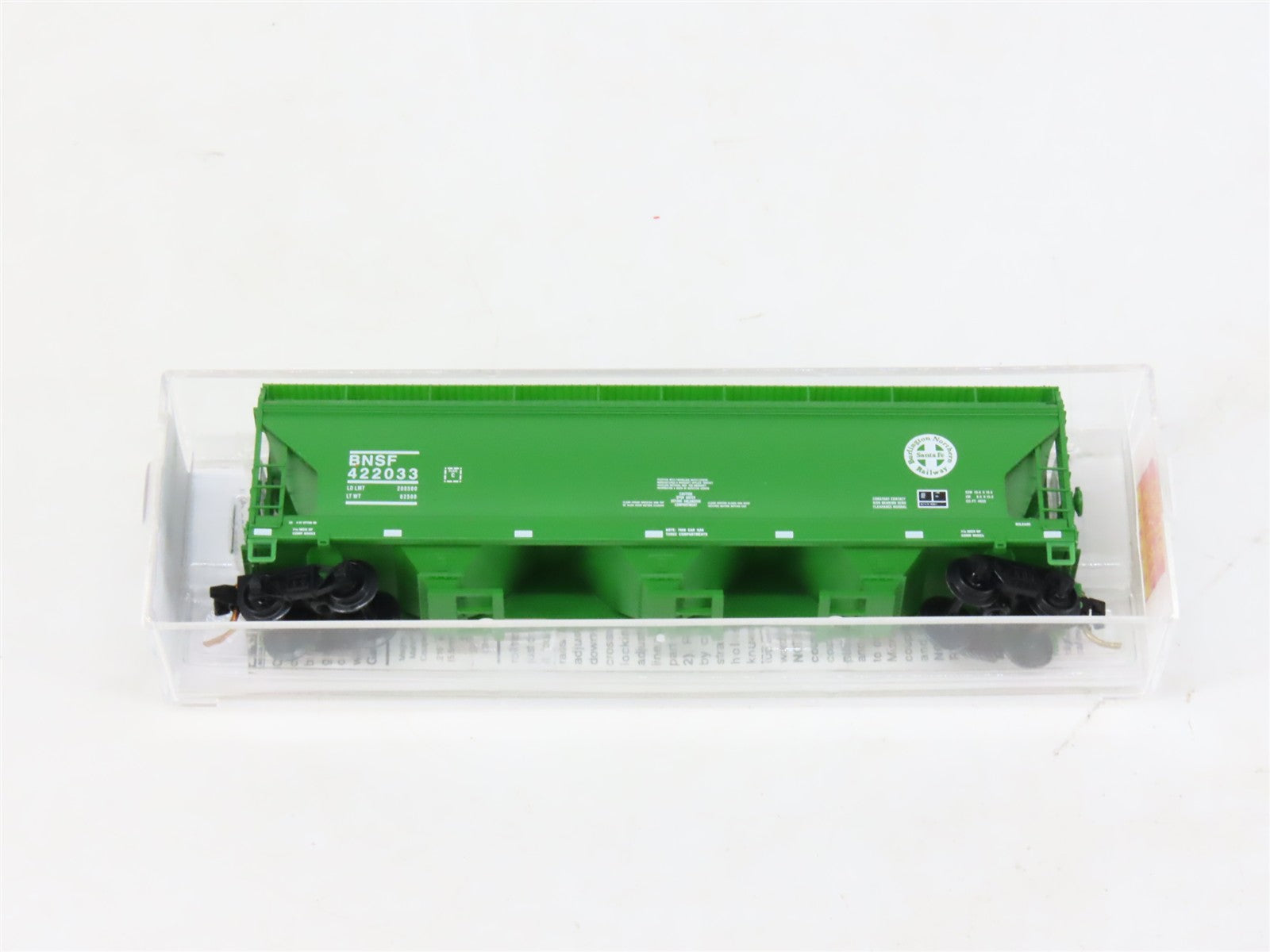 N Micro-Trains MTL 94110 BN Burlington Northern 3-Bay Covered Hopper #422033