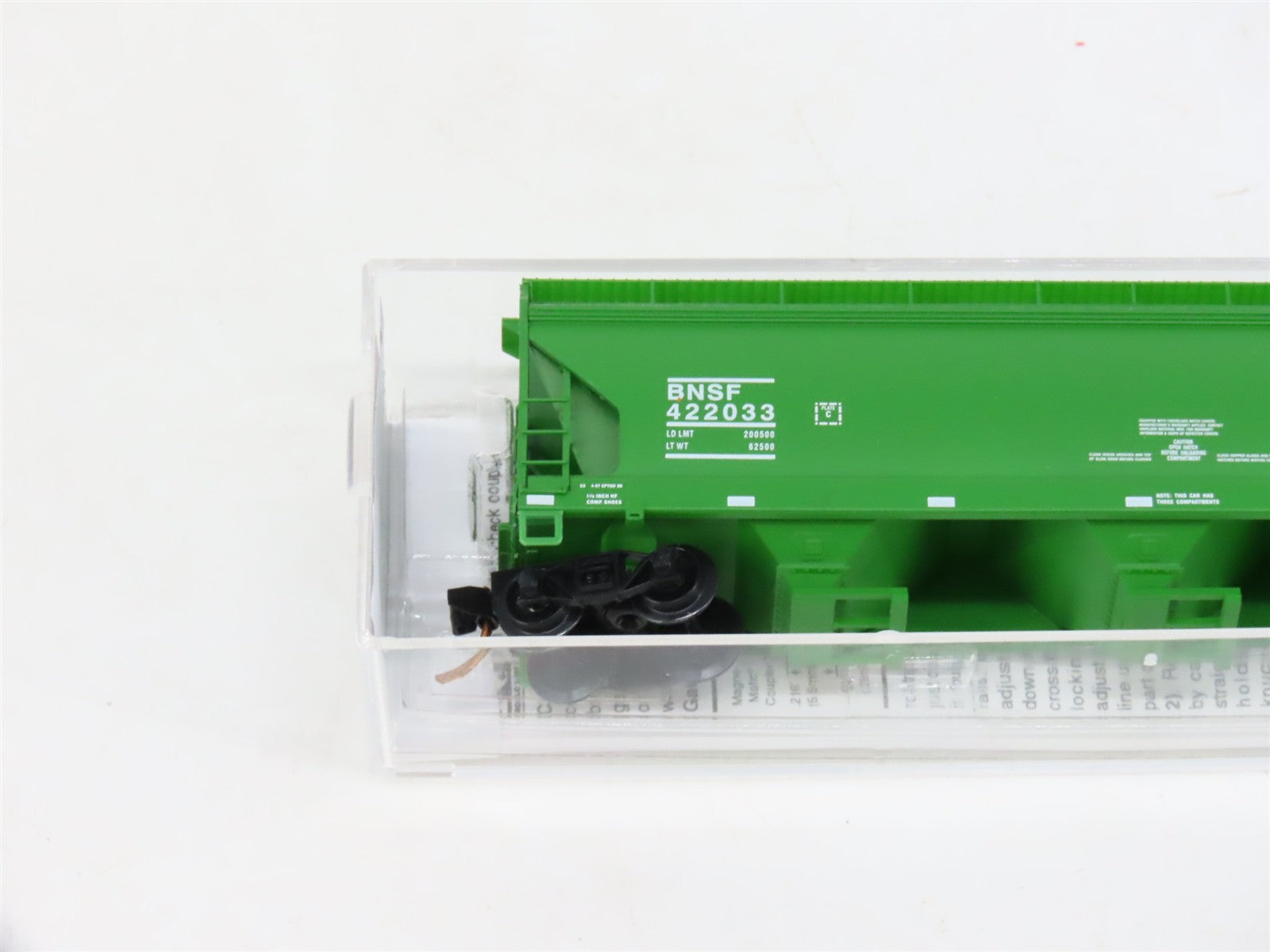 N Micro-Trains MTL 94110 BN Burlington Northern 3-Bay Covered Hopper #422033