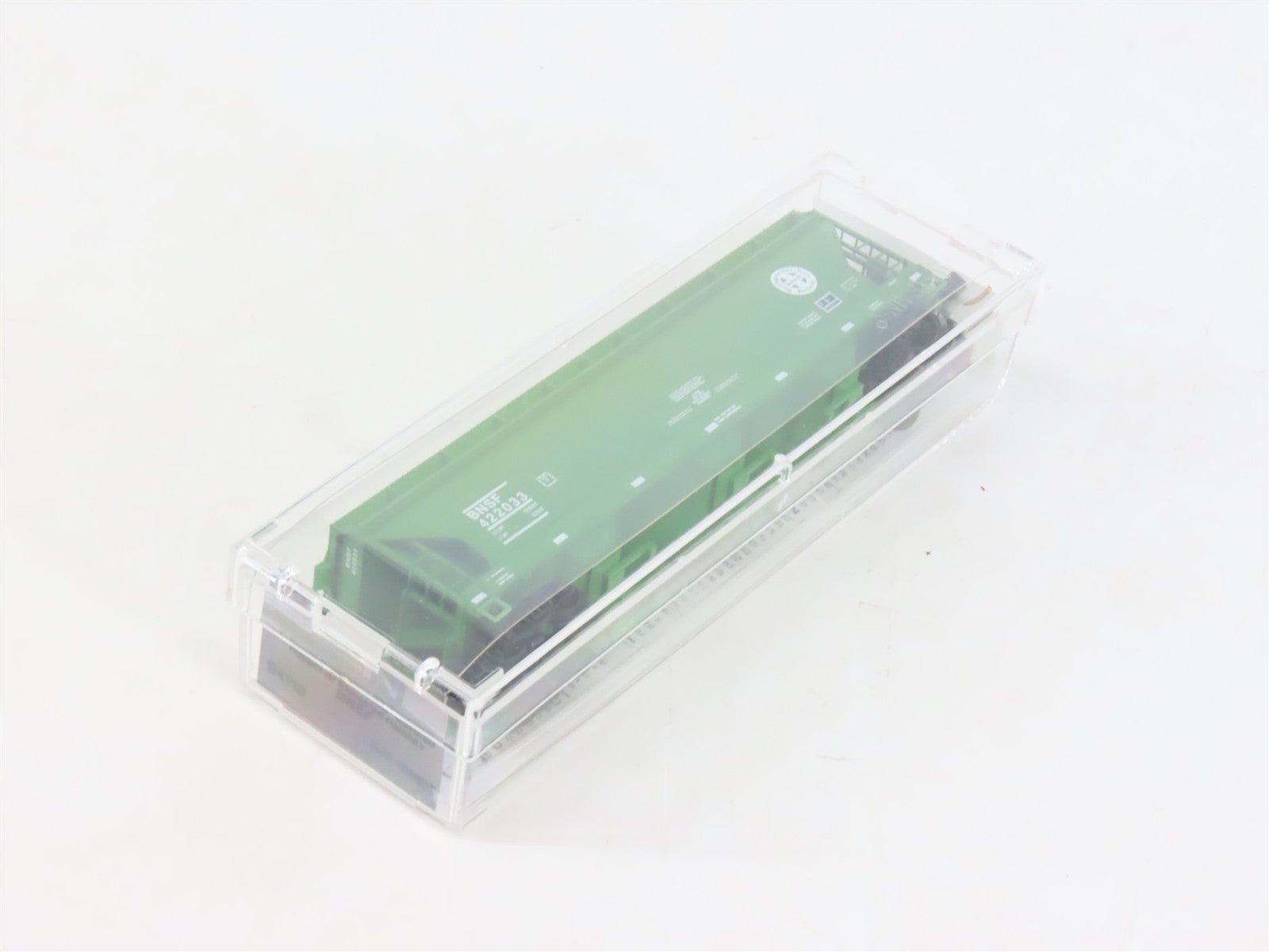 N Micro-Trains MTL 94110 BN Burlington Northern 3-Bay Covered Hopper #422033