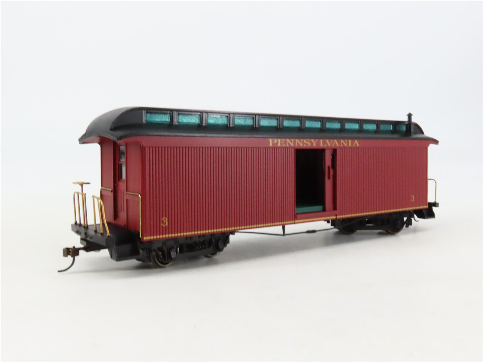 On30 Scale Bachmann 26414 PRR Pennsylvania Baggage Passenger Car #3 wLights