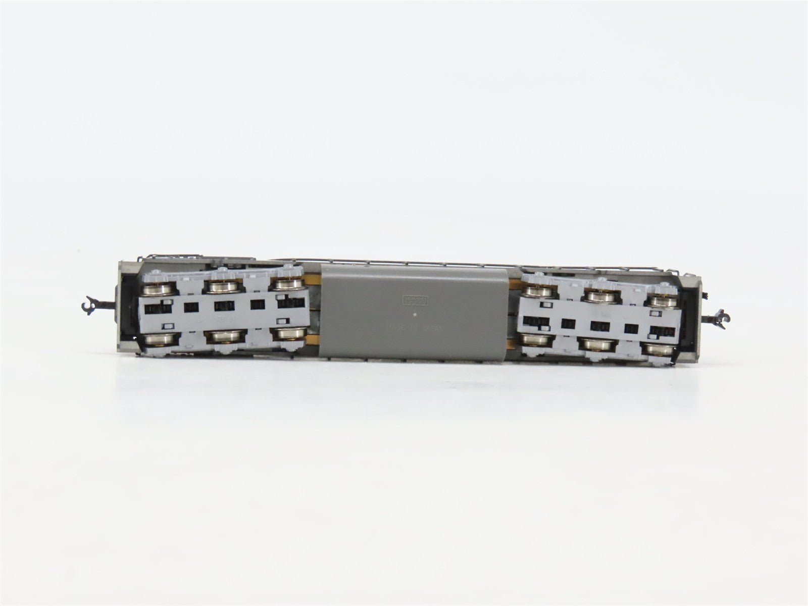 N Scale Kato 176-3131 SP Southern Pacific SD45 Diesel Locomotive #8584