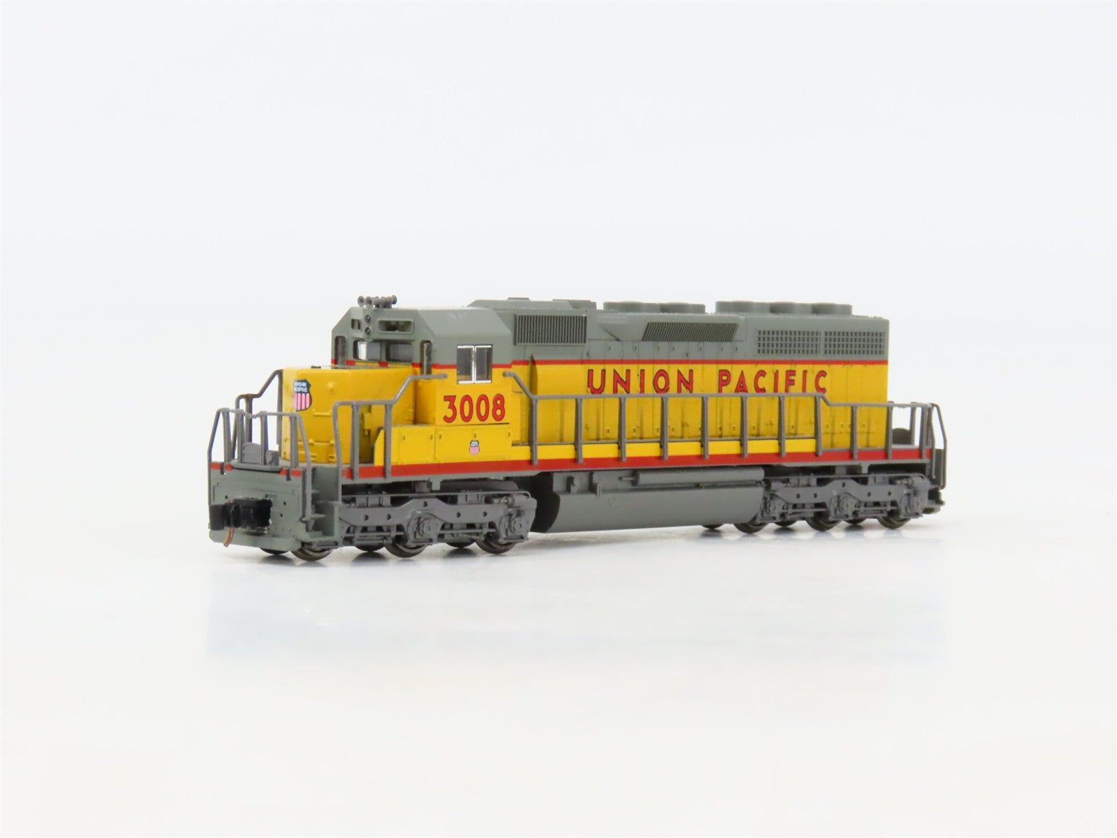 N Scale Kato UP Union Pacific SD40-2 Diesel Locomotive #3008 wDCC