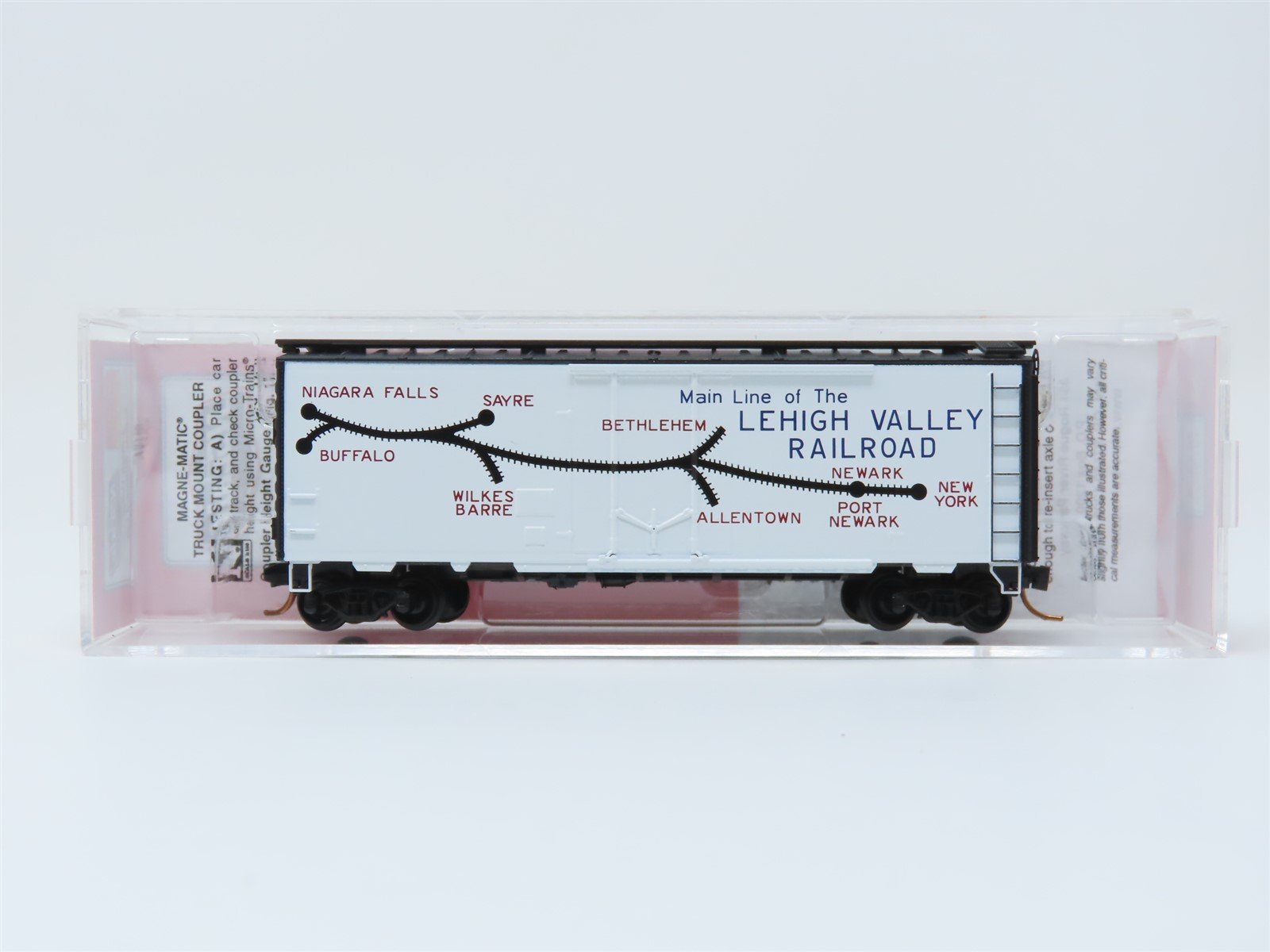 N Micro-Trains MTL NSC 11-01 LV Lehigh Valley Billboard 40' Plug Door Box Car