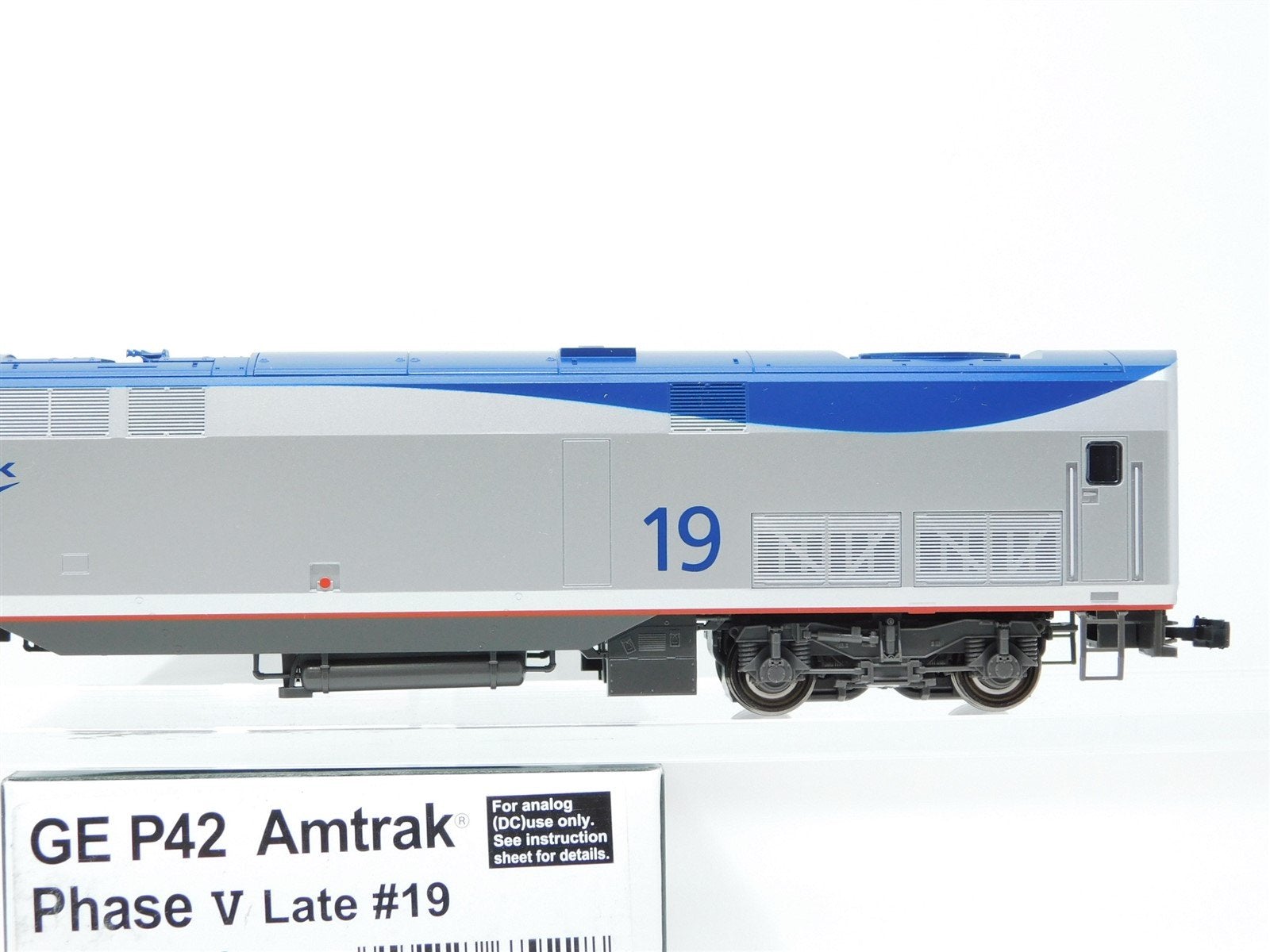 HO Scale KATO 37-6110 Amtrak Phase V Late GE P42 Genesis Diesel #19 St -  Model Train Market