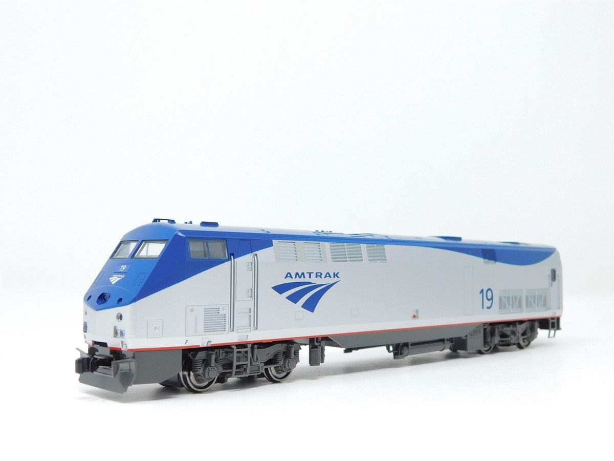HO Scale KATO 37-6110 Amtrak Phase V Late GE P42 Genesis Diesel #19 Standard DC