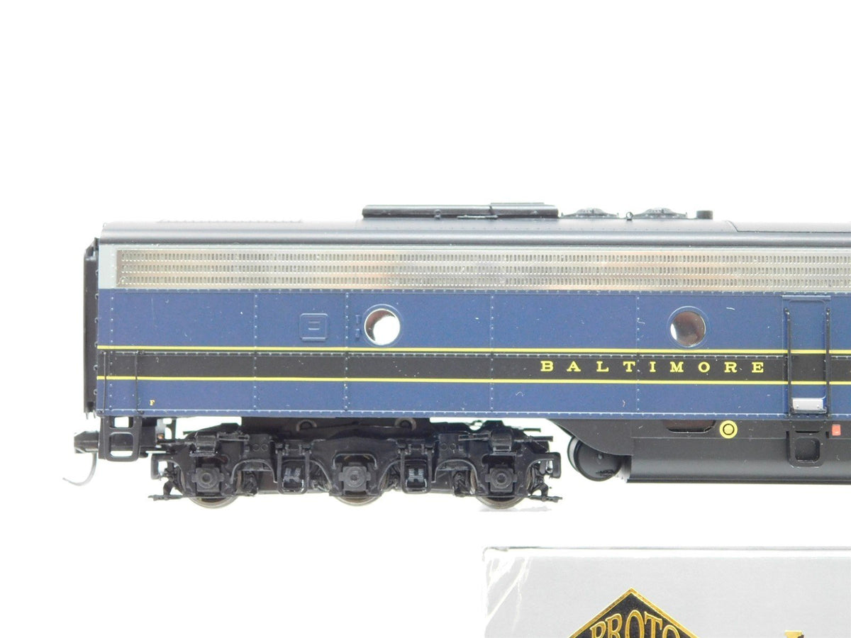 HO Walthers 920-31734 B&amp;O Baltimore &amp; Ohio E8/9B Diesel Unpowered Dummy #2415
