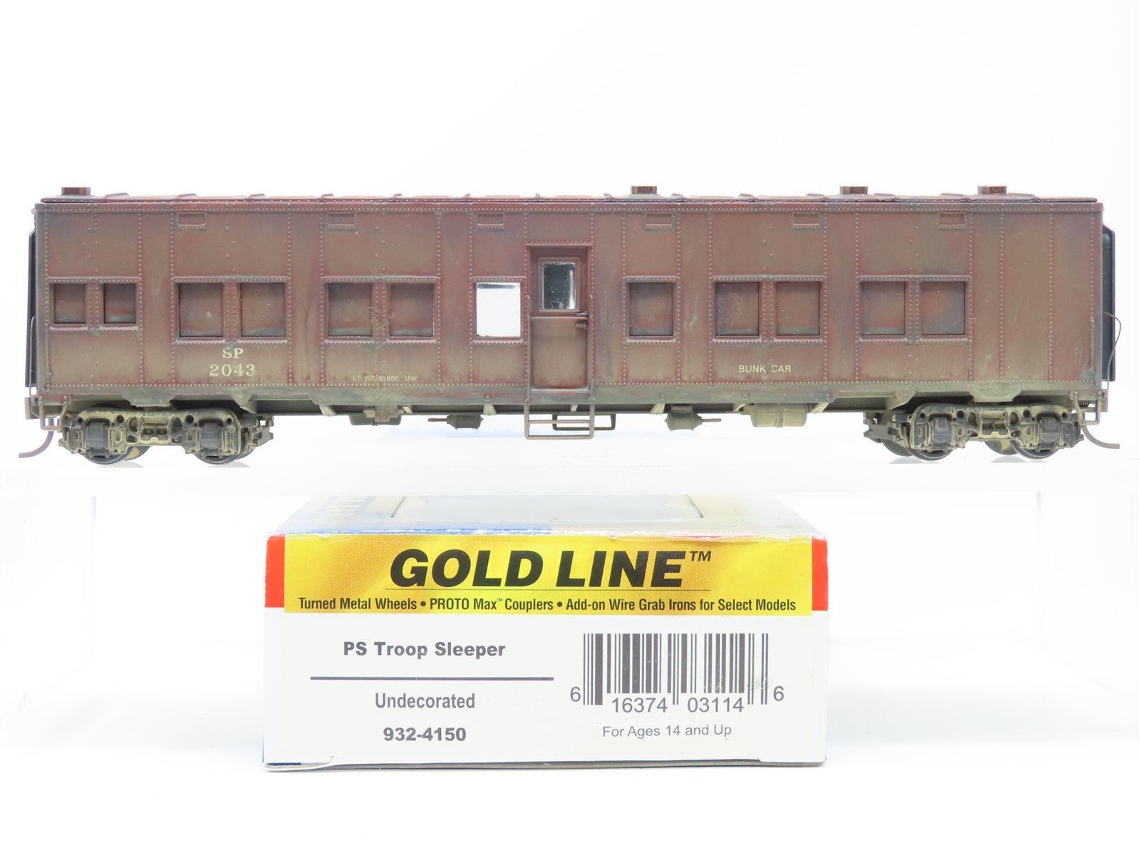 HO Walthers 932-4150 SP Southern Pacific Bunk Passenger Car #2043 - Pro Custom