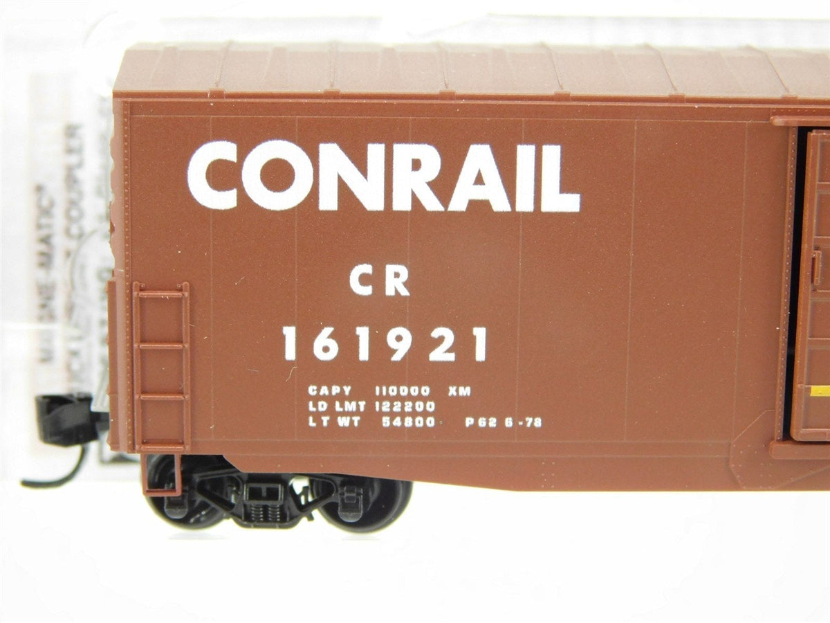 N Scale Micro-Trains MTL 18000350 CR Conrail 50&#39; Single Door Box Car #161921