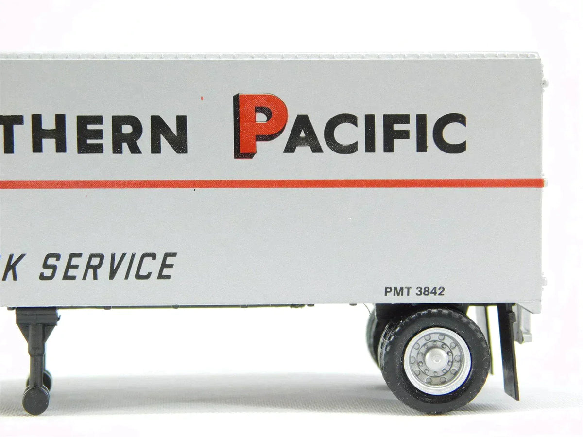 HO Scale PMT SP Southern Pacific &quot;Truck Service&quot; 25&#39; Trailer #3842