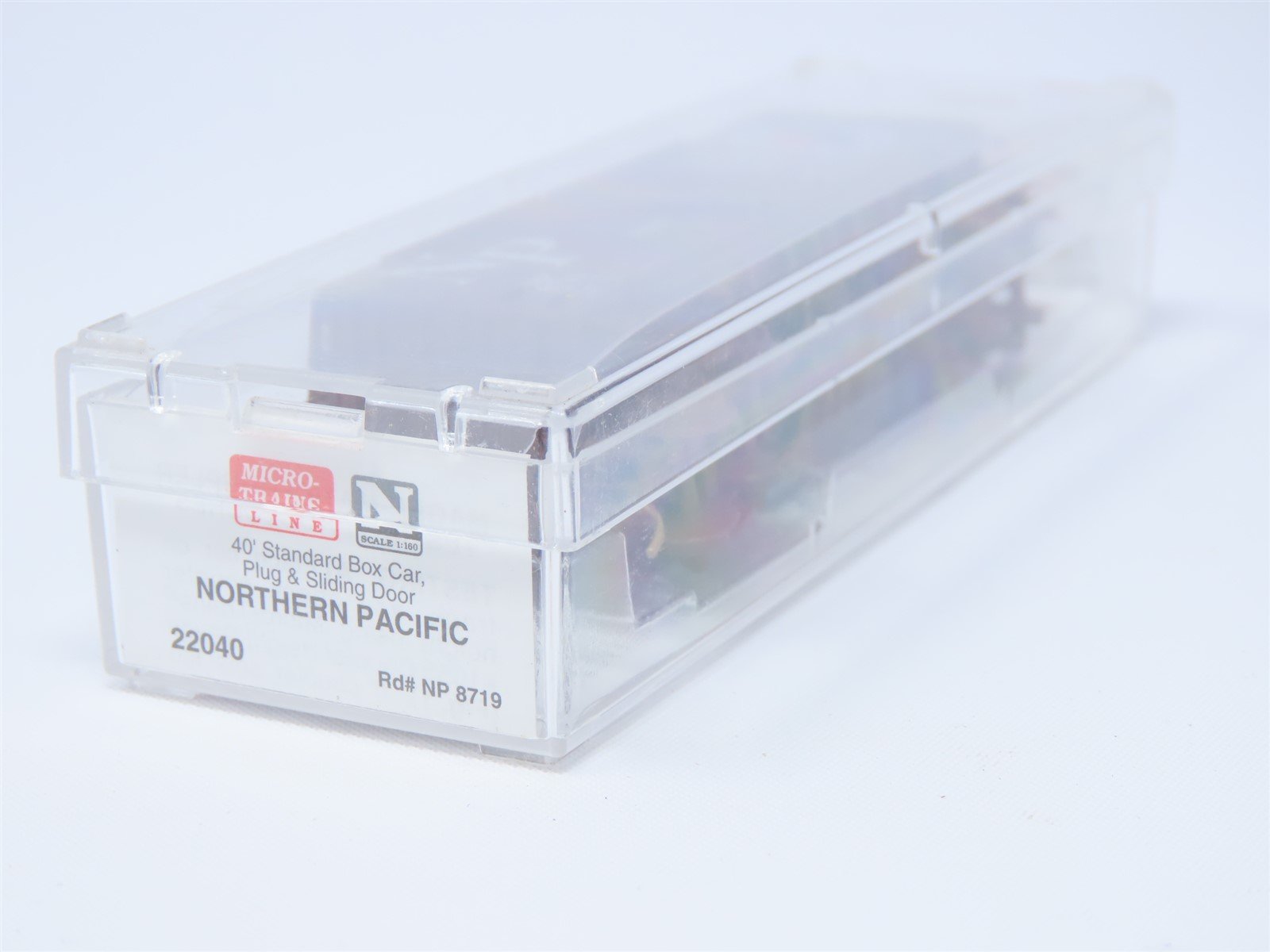N Scale Micro-Trains MTL 22040 NP Northern Pacific 40' Box Car #8719