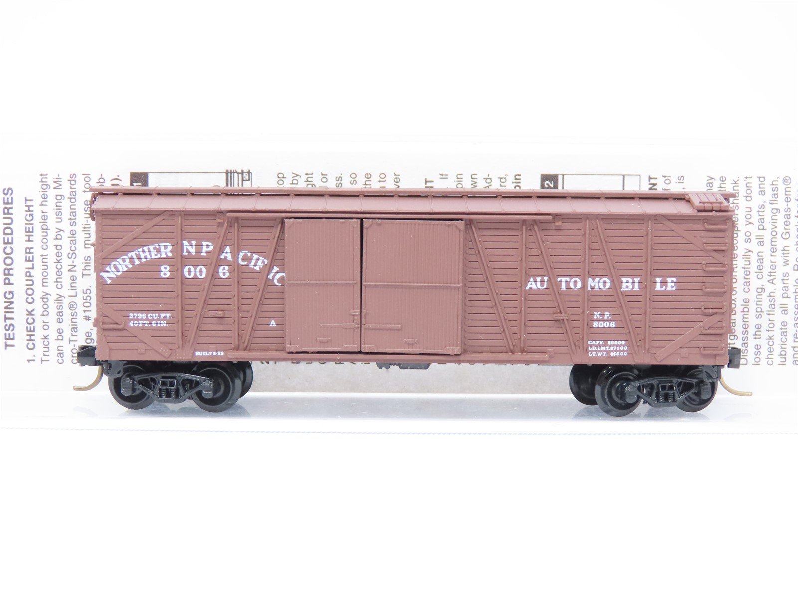 N Scale Micro-Trains MTL 29030 NP Northern Pacific 40' Box Car #8006