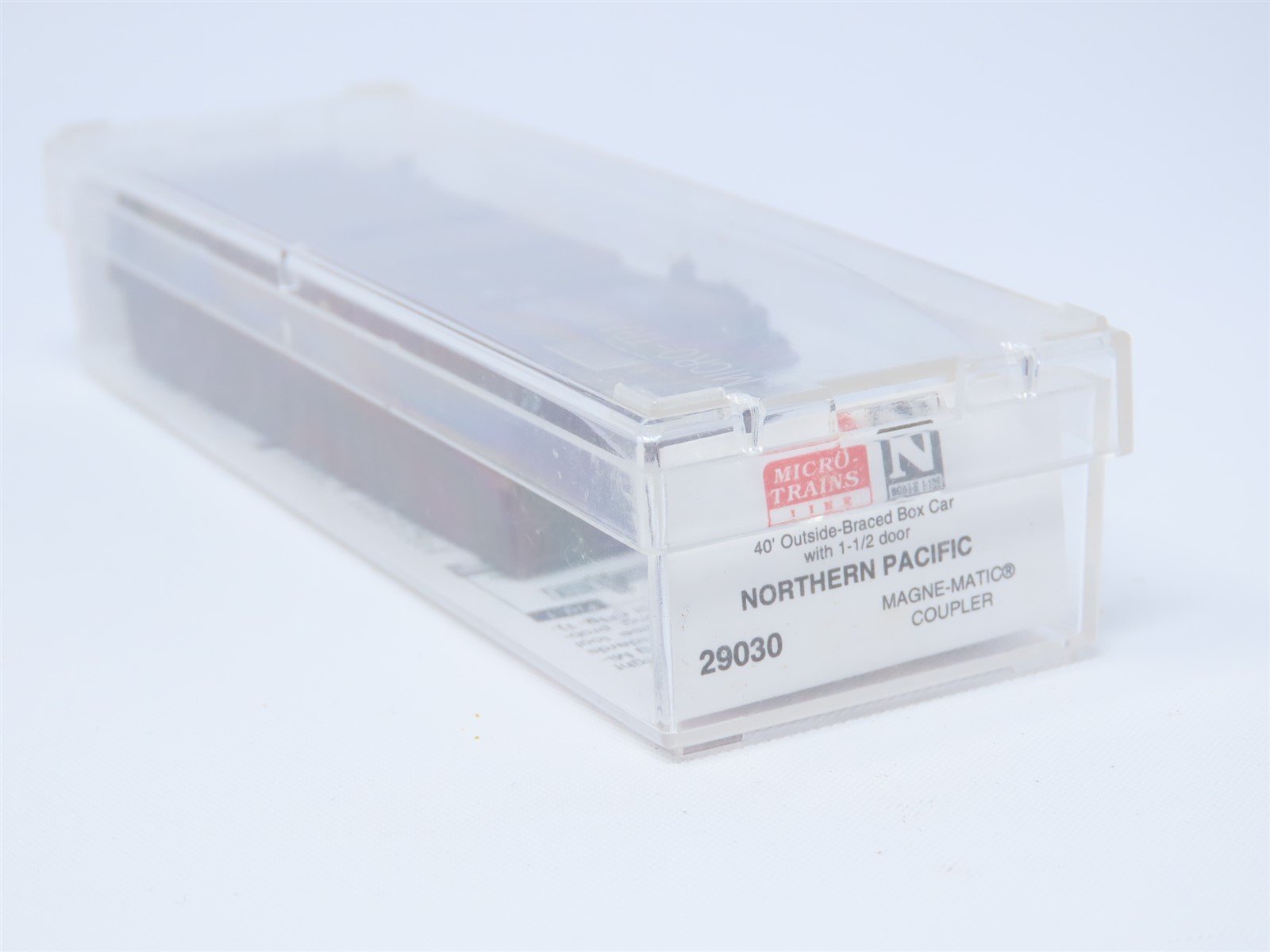 N Scale Micro-Trains MTL 29030 NP Northern Pacific 40' Box Car #8006