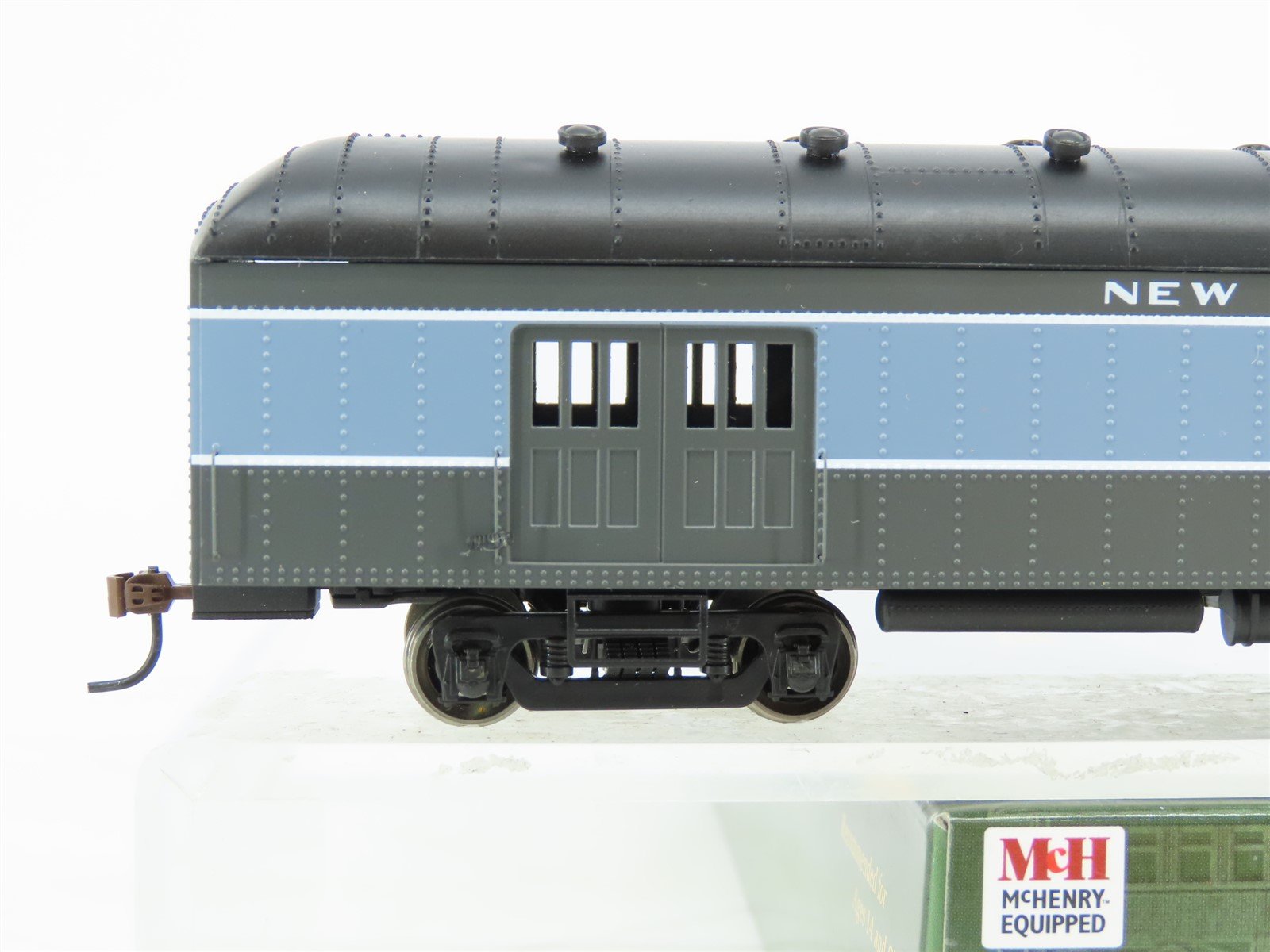 HO Scale Roundhouse 86542 NYC New York Central Arch-Roof Combine Passenger #243