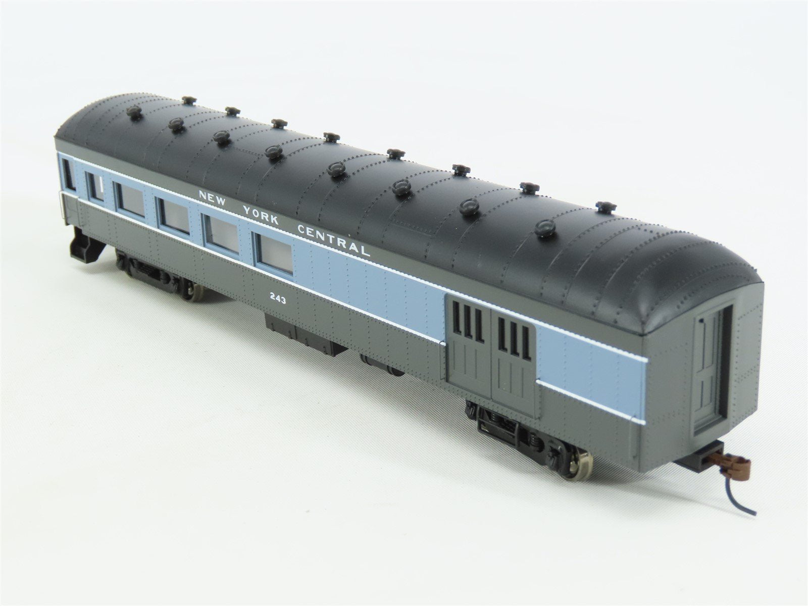 https://modeltrainmarket.com/cdn/shop/products/232007-007jpg_78c4a71c-f580-4809-978d-9cf03e8f66fc_2000x.jpg?v=1693235073