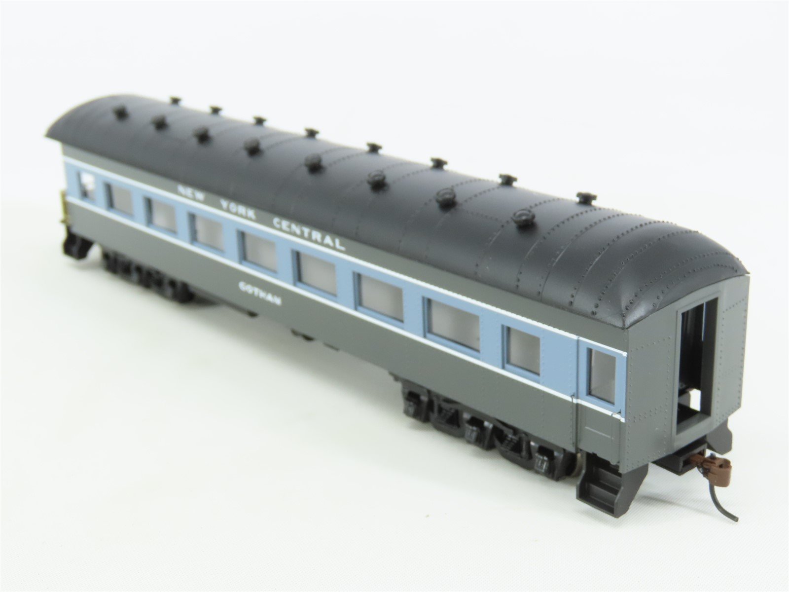 HO Scale Roundhouse 86622 NYC New York Central Arch-Roof Obs Passenger 