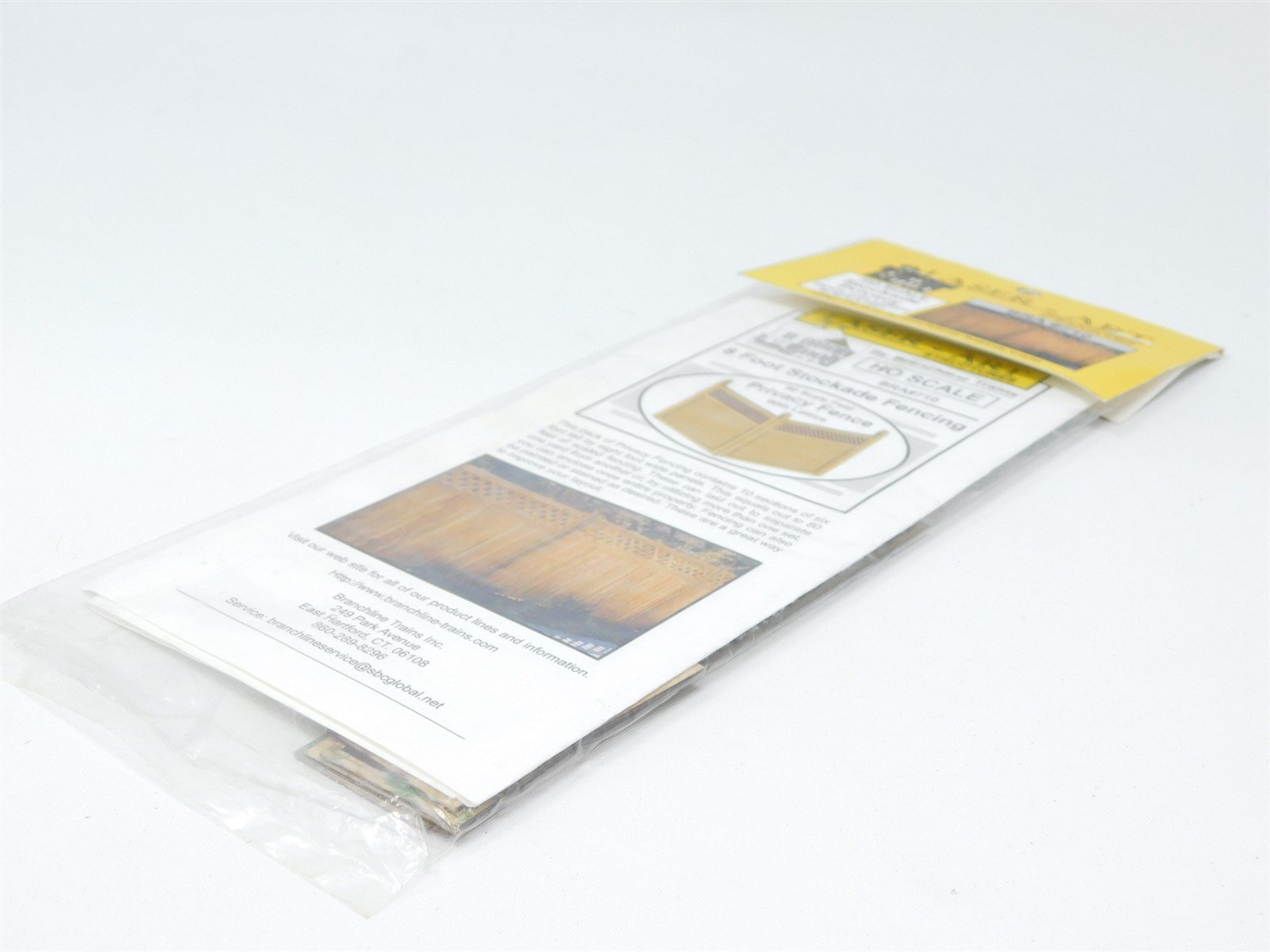 HO Branchline Laser-Art Structures BRA #710 Stockade Privacy Fence w/ Lattice