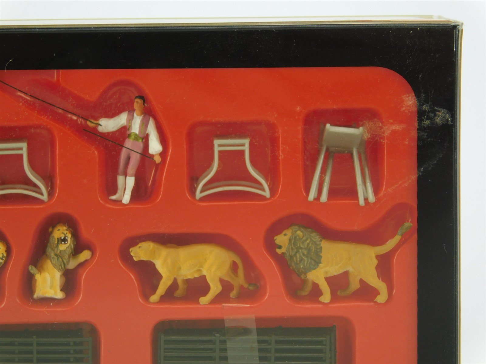 Preiser Circus HO Scale Preiser #22002 The Great Circus Train - Performing Lion Act F ...