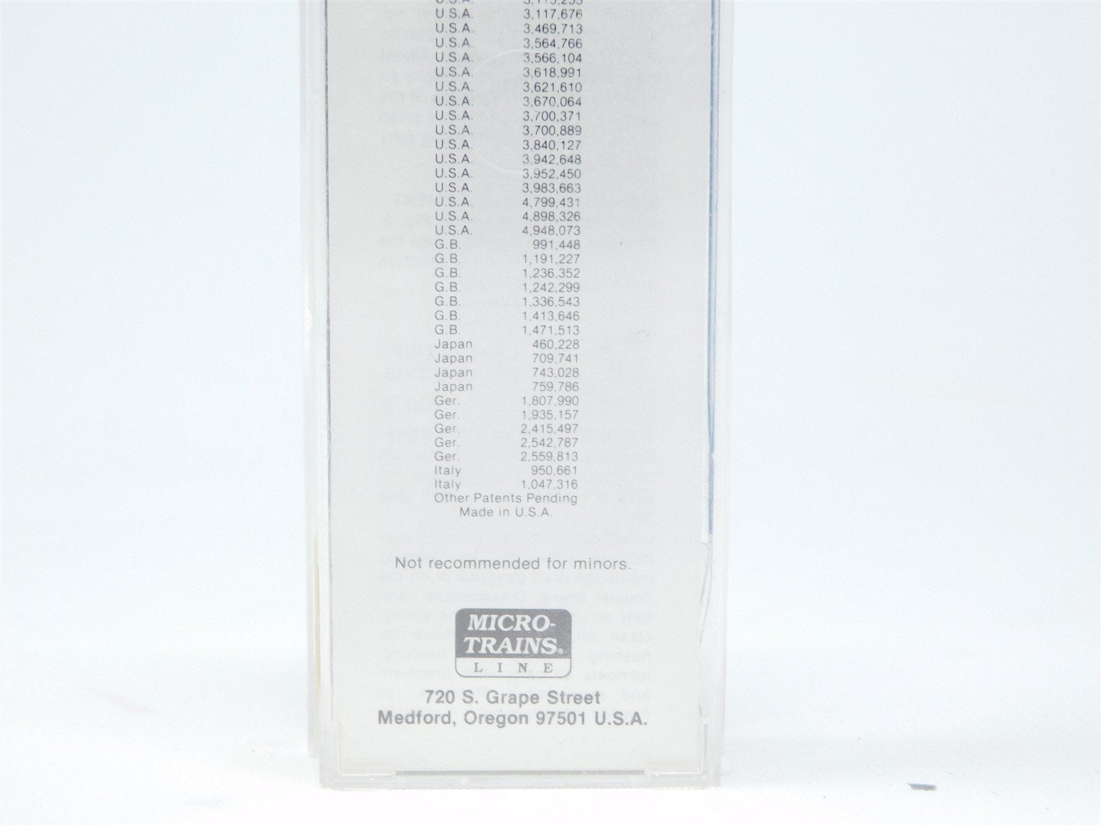 N Scale Micro-Trains MTL #21040 GN Great Northern 40' Plug Door Box Car #7136