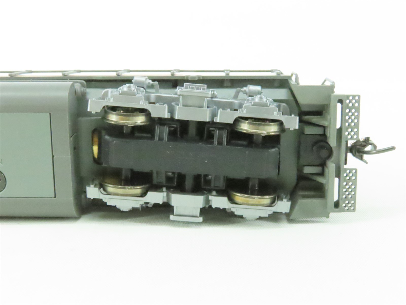 HO Scale KATO 37-02E UP Union Pacific EMD GP35 Ph. 1a Diesel Locomotive #763