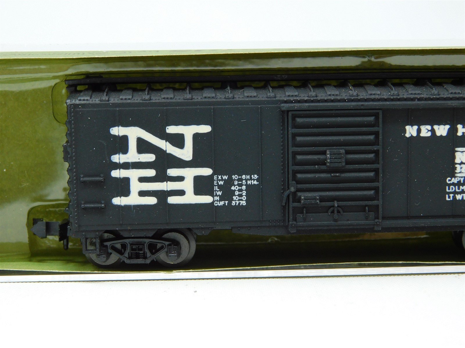 N Scale Minitrix 51320000 NH New Haven Single Door Steel Box Car #32957
