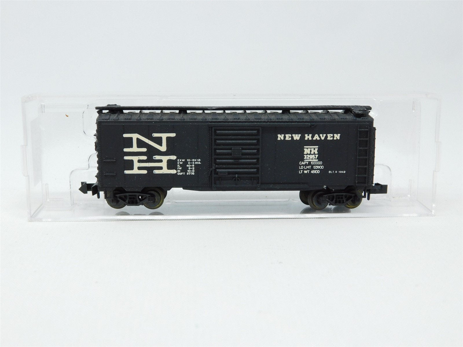 N Scale Minitrix 51320000 NH New Haven Single Door Steel Box Car #32957