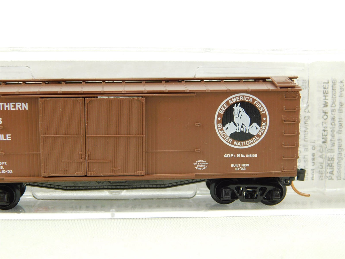 N Scale Micro-Trains MTL 41030 Great Northern &quot;Glacier National&quot; Box Car #38076
