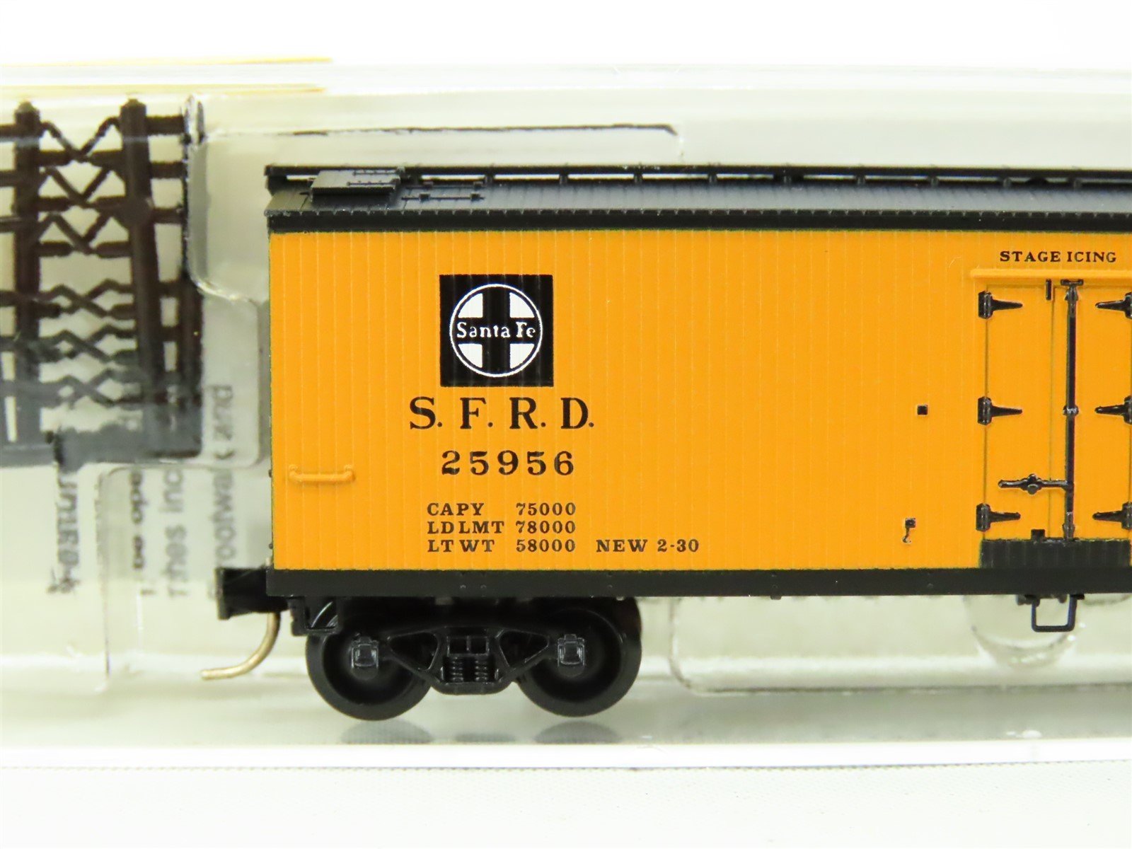 N Scale Micro-Trains MTL 47250 SFRD Santa Fe 