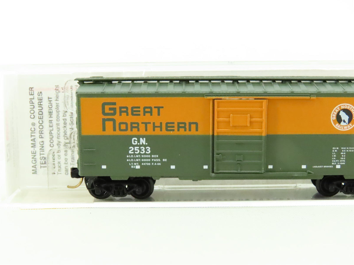 N Scale Micro-Trains MTL 20226 GN Great Northern 40&#39; Steel Box Car #2533