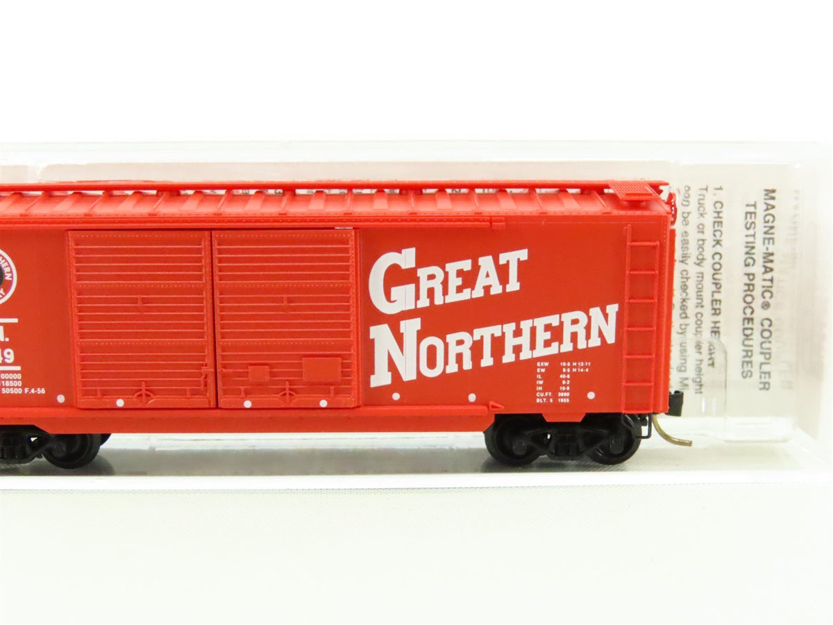 N Scale Micro-Trains MTL 23200 GN Great Northern 40&#39; Double Door Box Car #3249