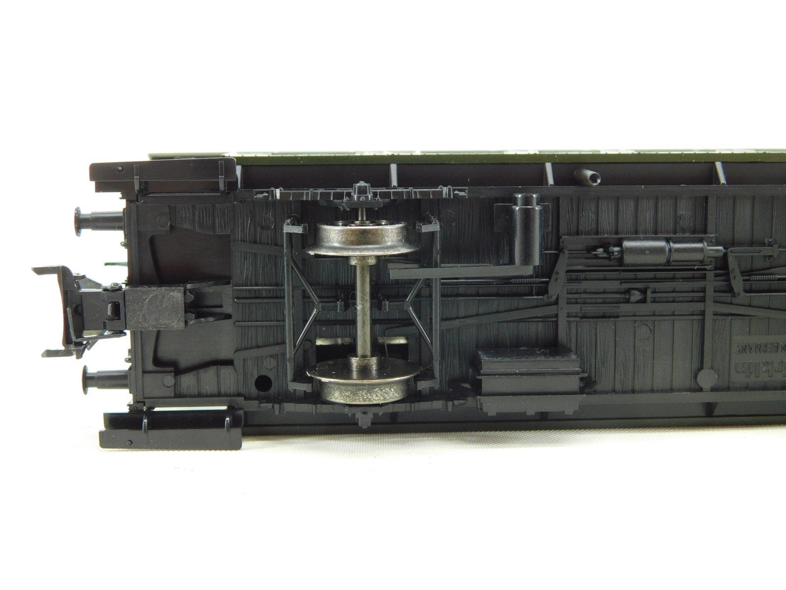 HO Scale Marklin 43010 DB German Federal 2nd Class Coach Passenger Car #09859