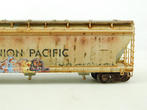 HO  UP Union Pacific 3-Bay ACF Center Flow Covered Hopper #77639 - Pro Custom