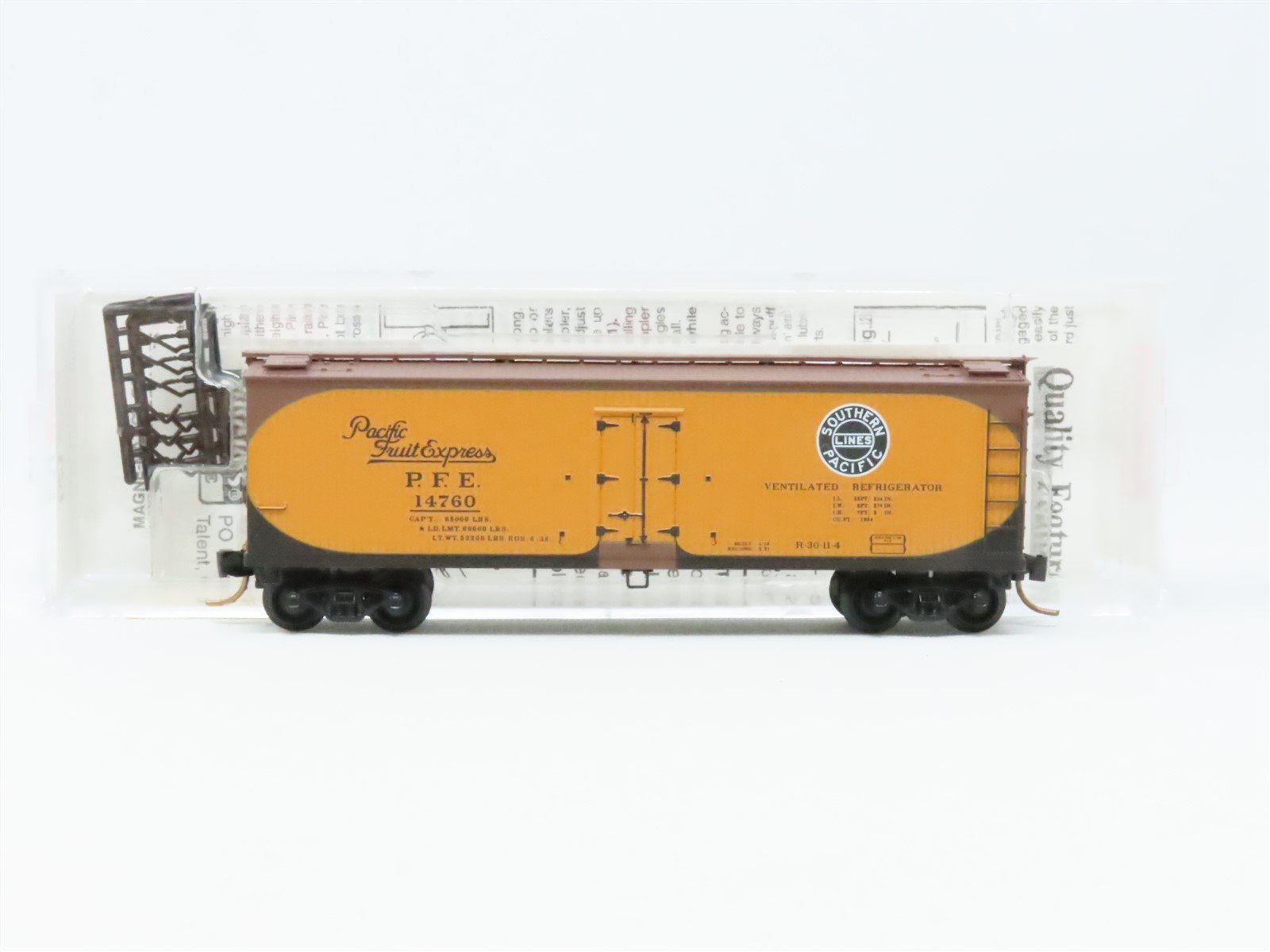 N Micro-Trains MTL #49500 SP UP PFE Pacific Fruit Express 40' Wood Reefer #14760