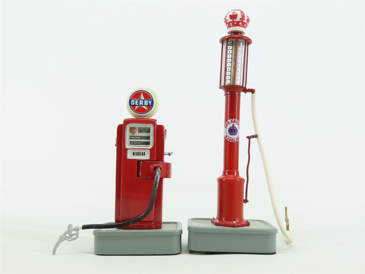 G Scale Danbury Mint #015-011 &amp; 015-012 Vintage Gas Pumps w/ COA (2)