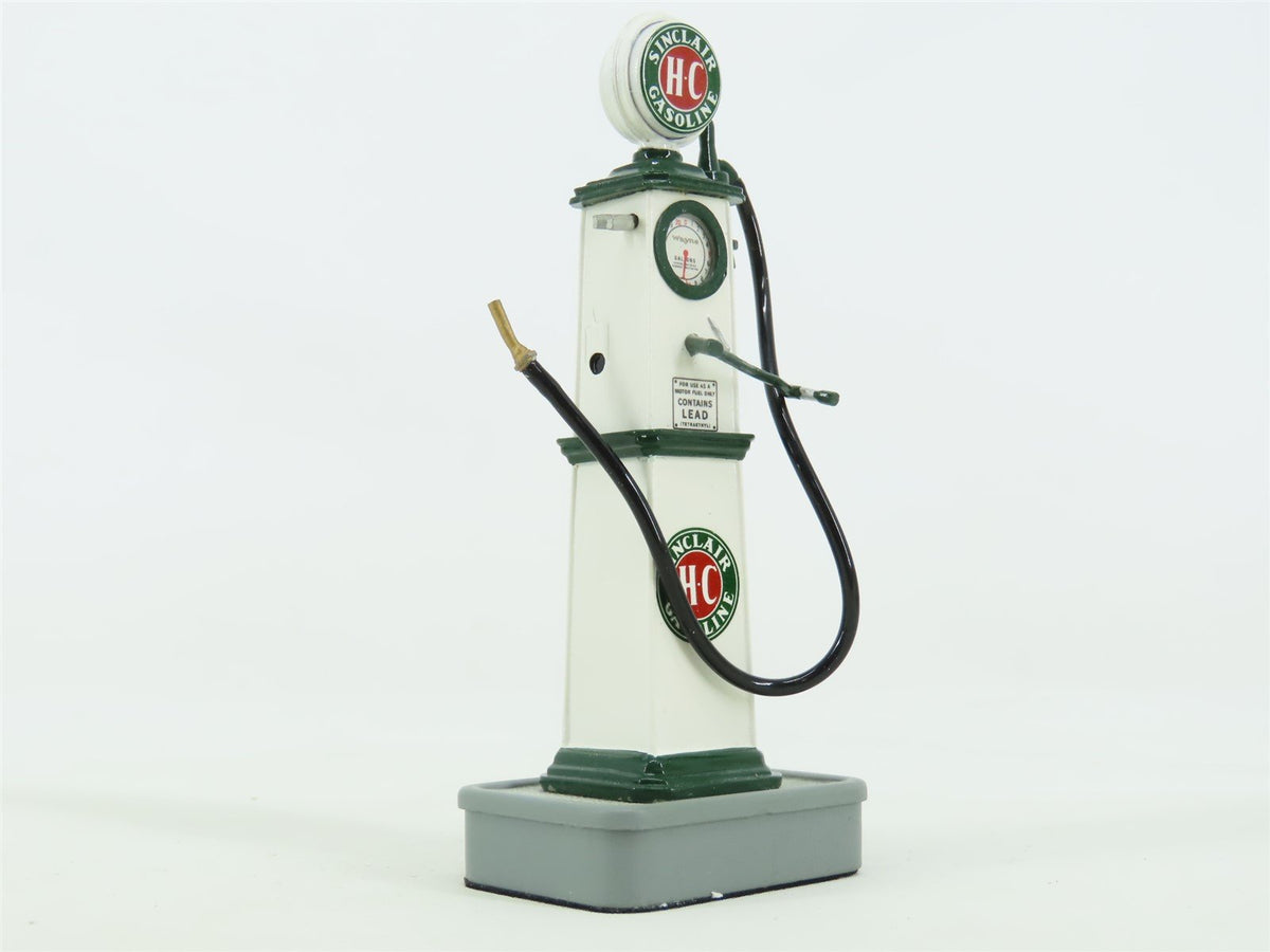 G Scale Danbury Mint #015-007 &amp; 015-008 Vintage Gas Pumps w/ COA (2)