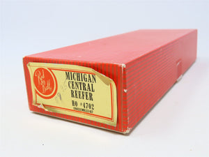 HO Red Ball Kit #4702 Undecorated MC Michigan Central Reefer