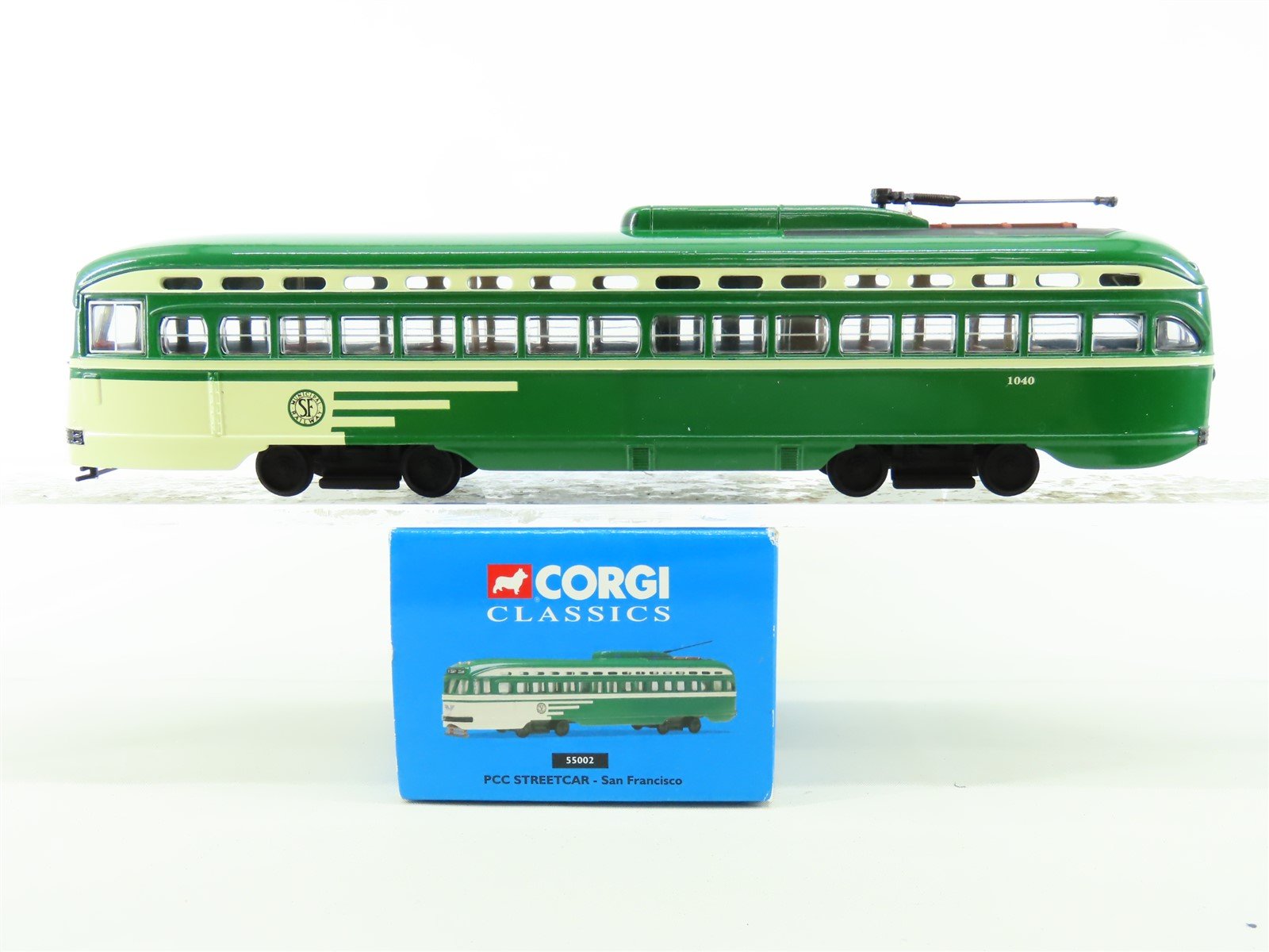 O 1/50 Scale Corgi Classics #55002 PCC Streetcar - San Francisco #1040
