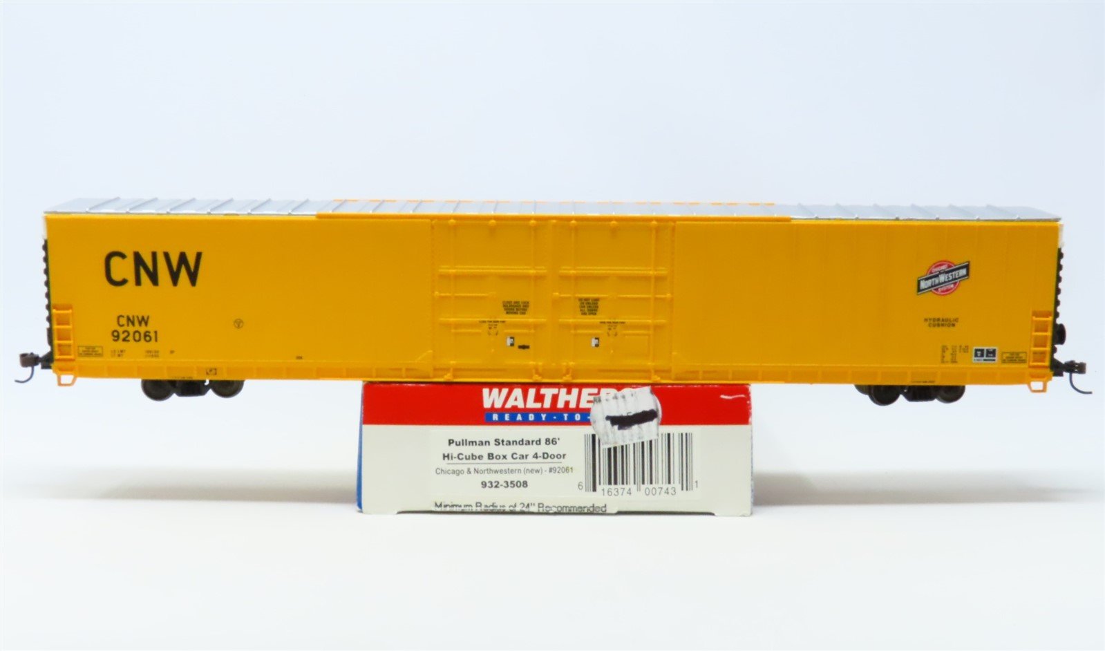 HO Scale Walthers 932-3508 CNW Chicago & Northwestern 4-Door Box Car #92061