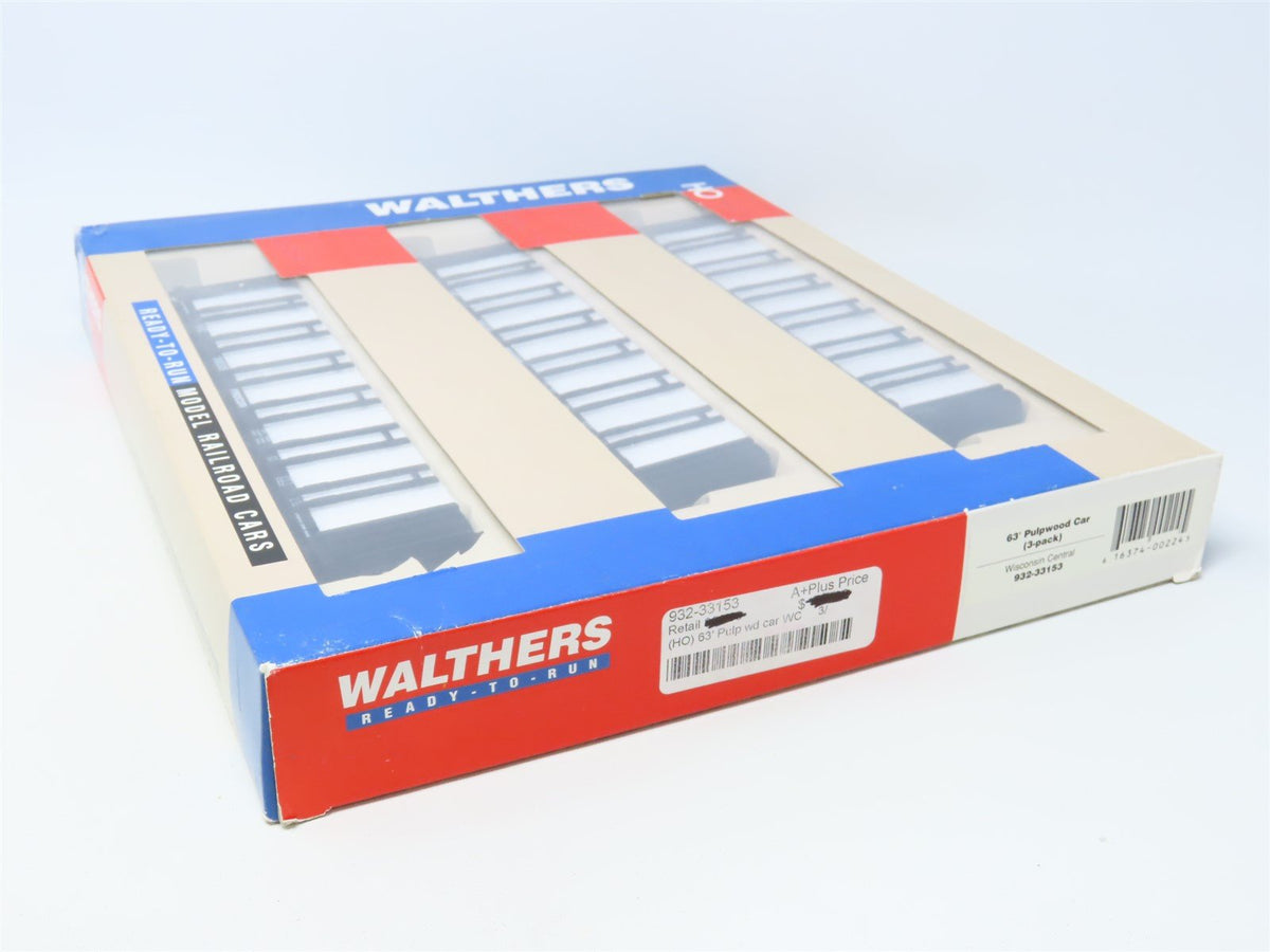 HO Scale Walthers #932-33153 WC Wisconsin Central 63&#39; Pulpwood Car 3-Pack