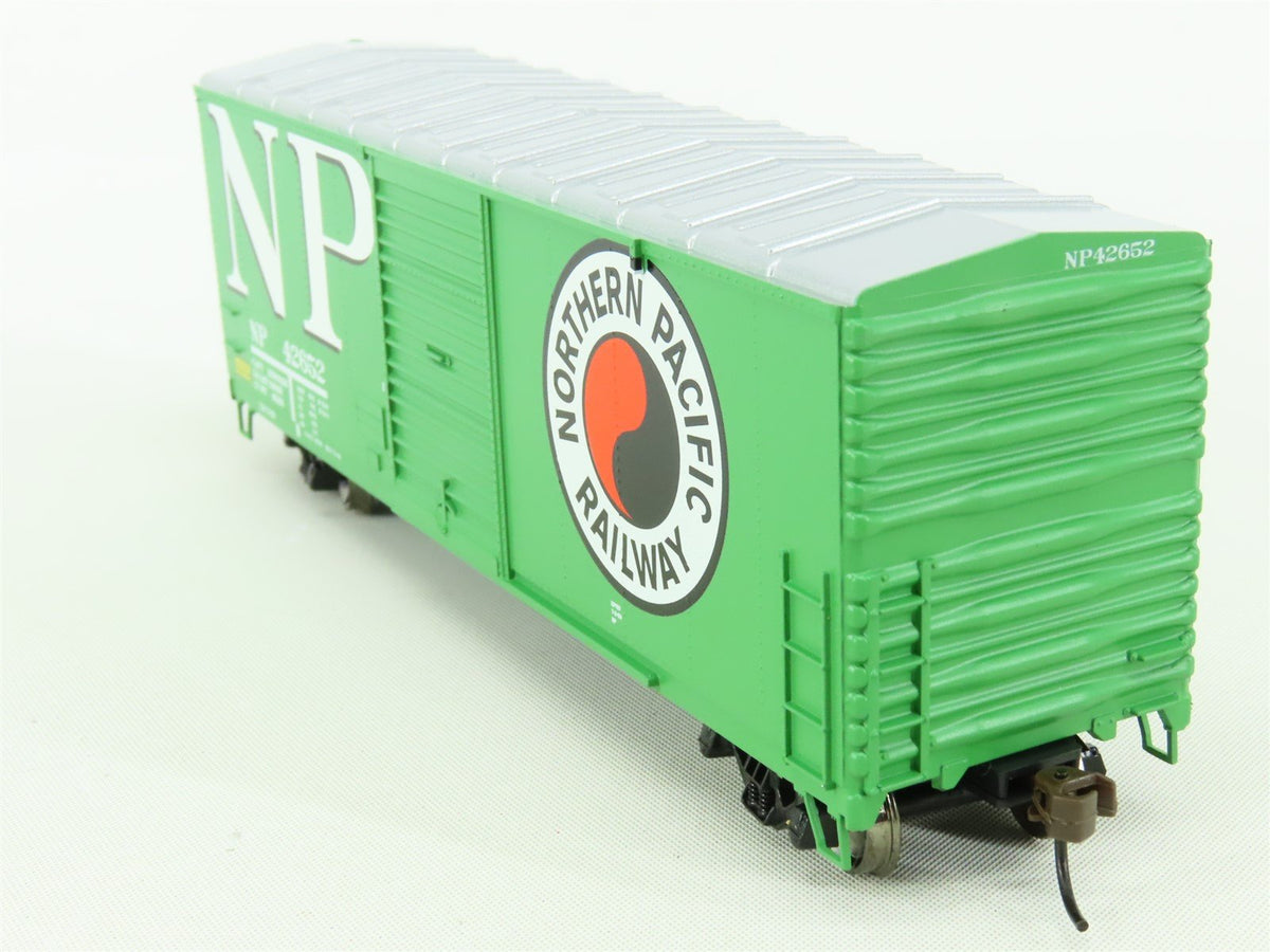 HO Scale Athearn 70118 NP Northern Pacific 40&#39; Modernized Box Car #42652