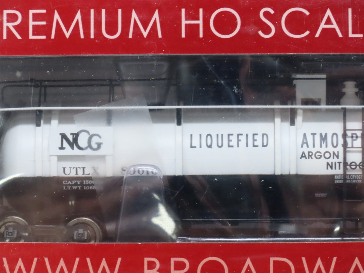HO Scale Broadway Limited 6106 UTLX NCG Cryogenic Tank Car Set 2-Pack