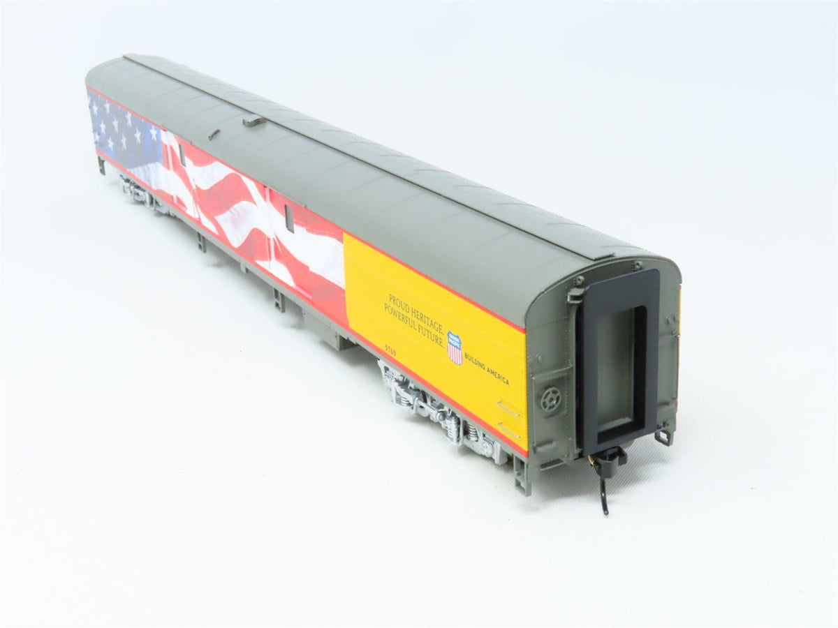 HO Walthers Proto 920-9200 UP Heritage Series &quot;American Flag&quot; Baggage Passenger
