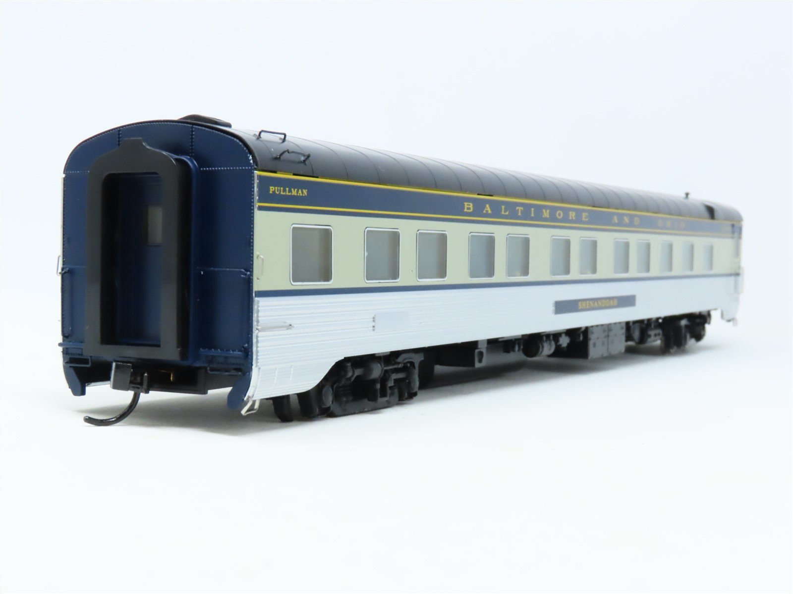 HO Walthers Proto 920-9418 B&O Baltimore & Ohio Sleeper Passenger 