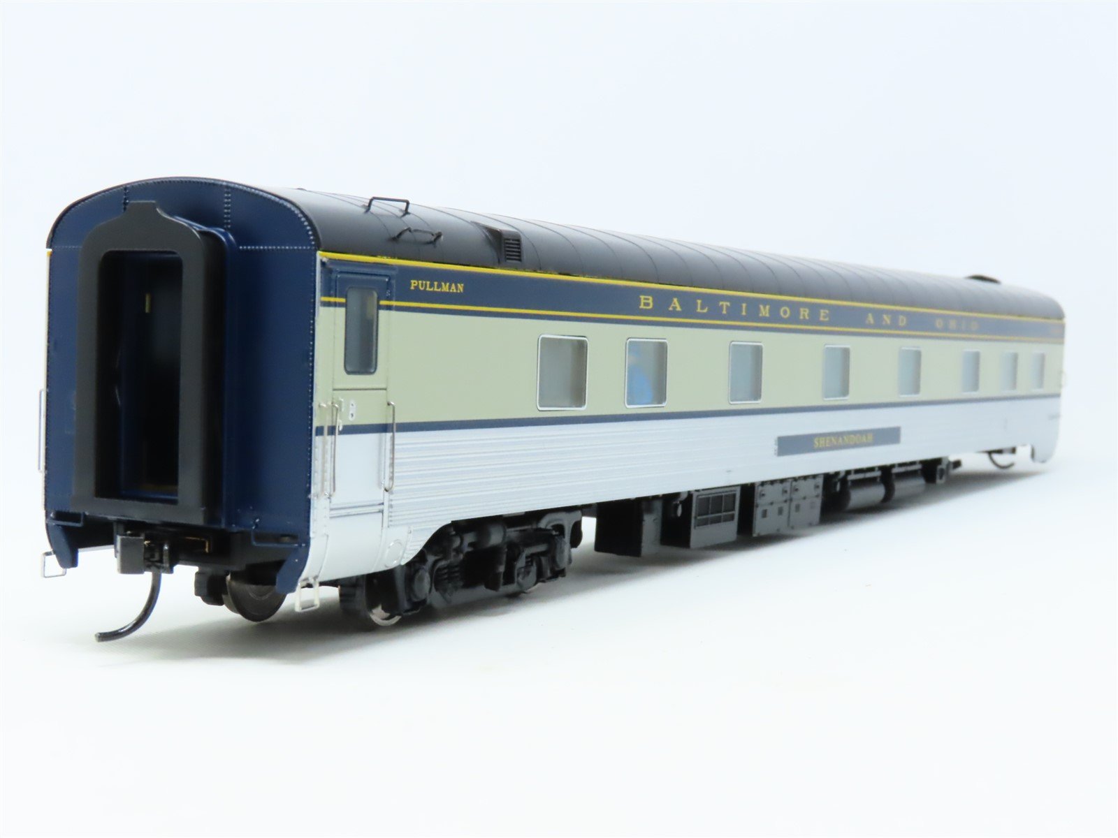 HO Walthers Proto 920-9418 B&O Baltimore & Ohio Sleeper Passenger 