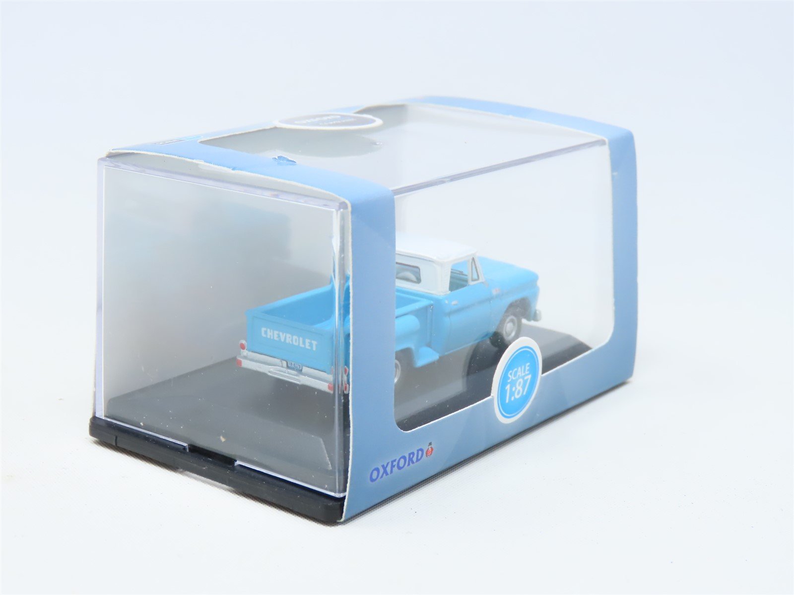 HO 1/87 Scale Oxford #87CP65001 1965 Chevrolet Stepside Pick Up Light Blue/White