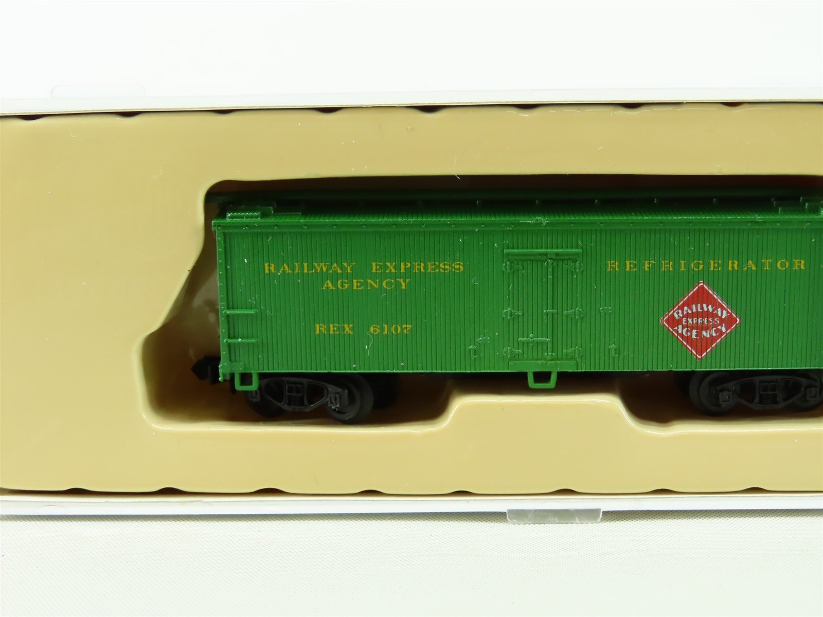 N Scale Con-Cor REX Railway Express Agency Refrigerator Car #6107