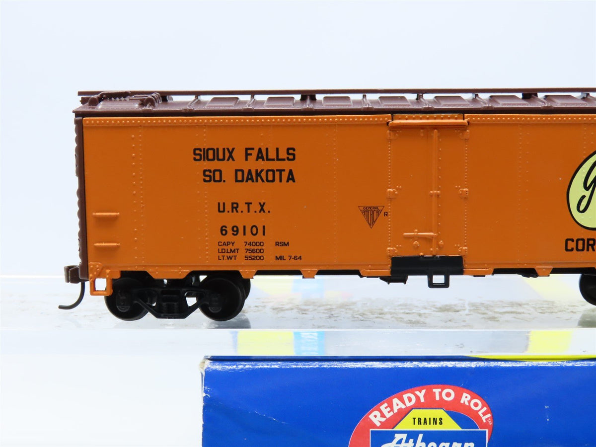 HO Scale Athearn 7123 URTX Greenlee Packing Company 40&#39; Steel Reefer #69101