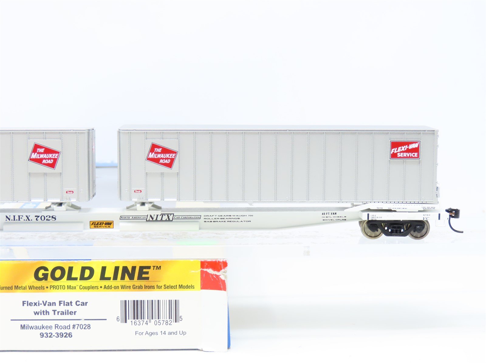 HO Walthers Gold Line 932-3926 MILW Milwaukee Road Flat Car #7028 w/ Trailers