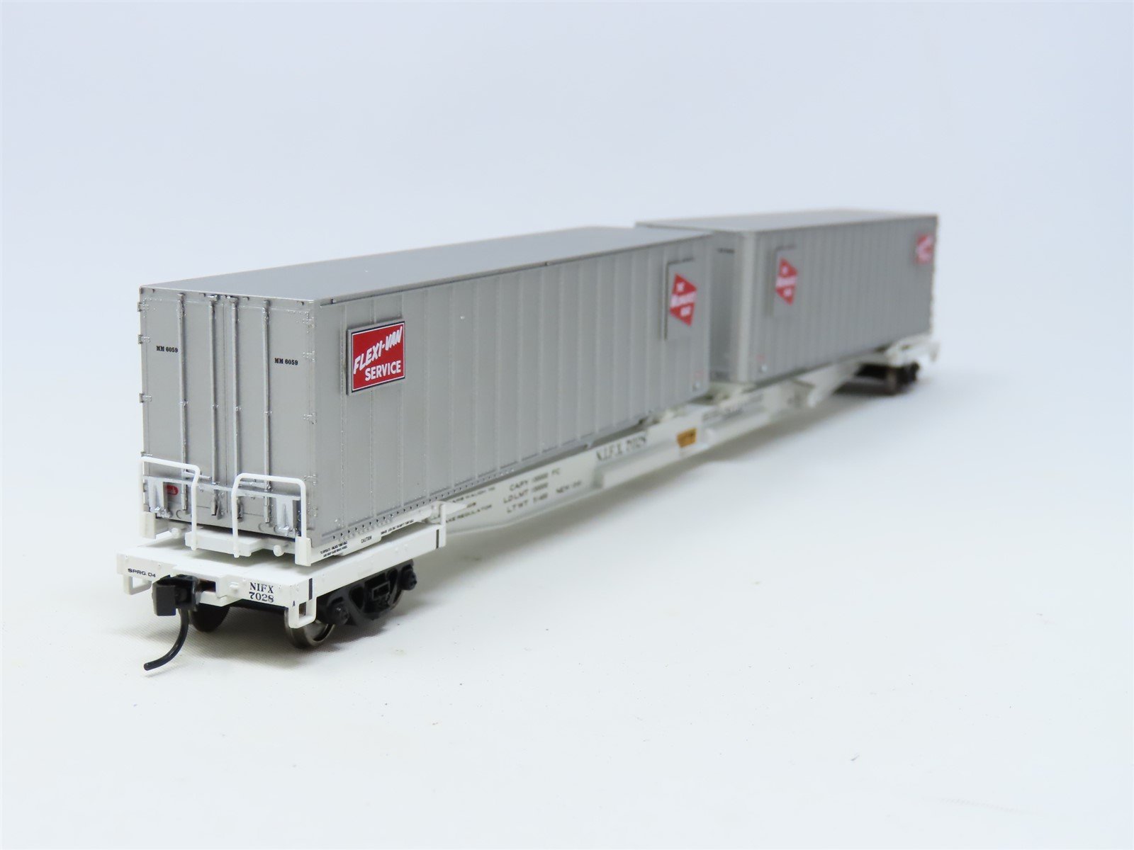 HO Walthers Gold Line 932-3926 MILW Milwaukee Road Flat Car #7028 w/ Trailers